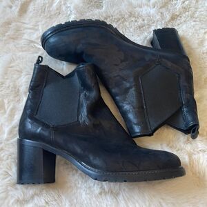 Ross & Snow Womens Susana Black Camo Chelsea Boots